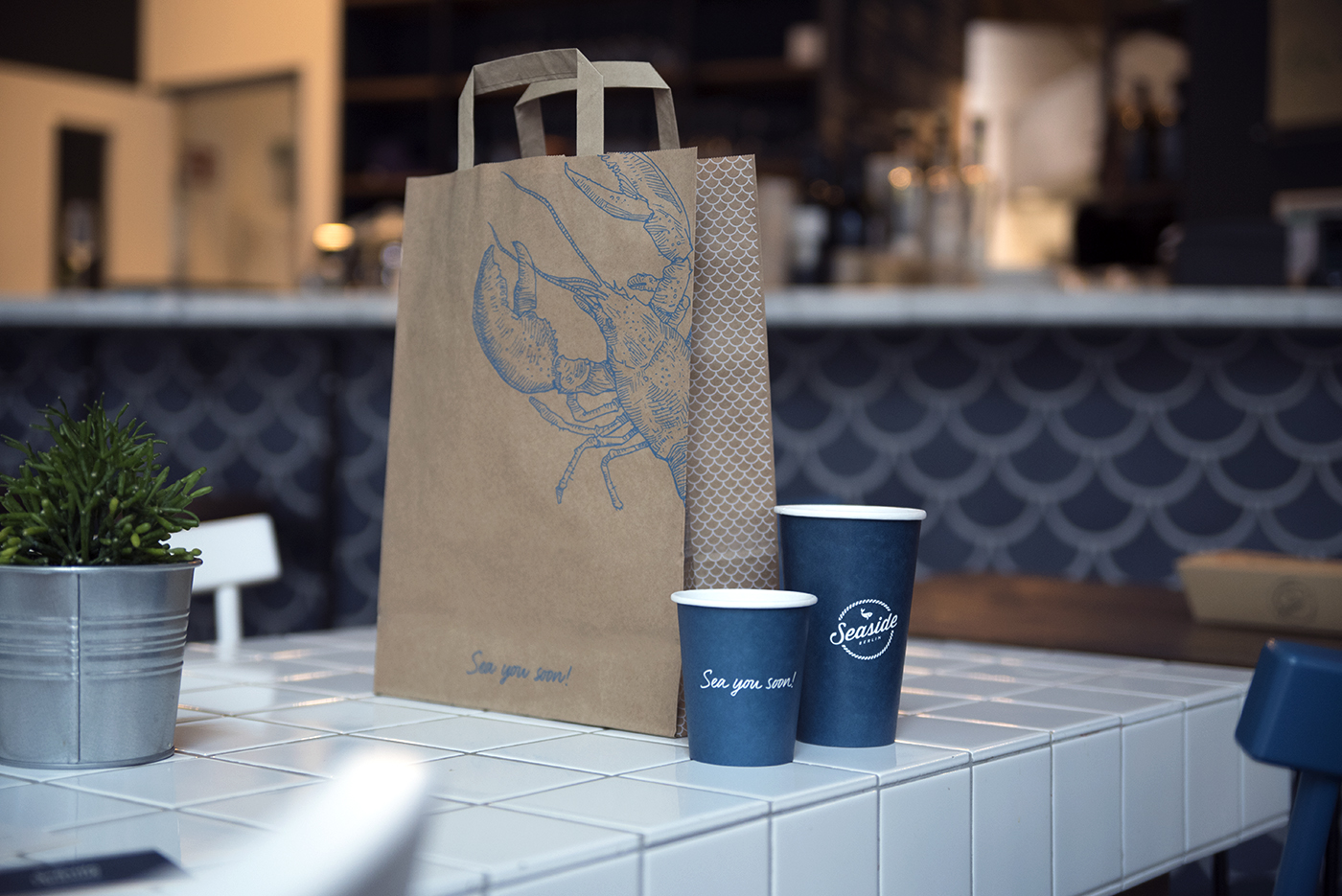 ../images/seaside-fish-by-upstruct-muskat-bag-03.jpg